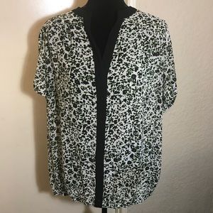 Torrid Button Down Blouse Size 3 Multicolored